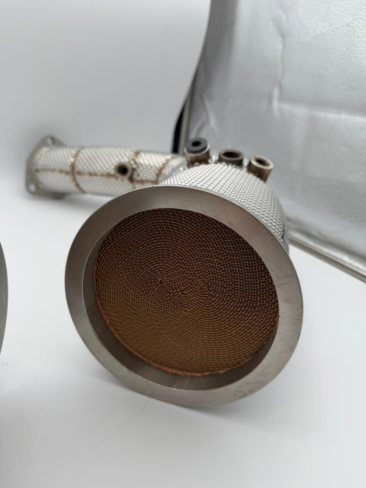 Downpipe Audi RSQ8 Acciaio Inox 304 Catalizzatore 250 Celle Con Paratie Termiche